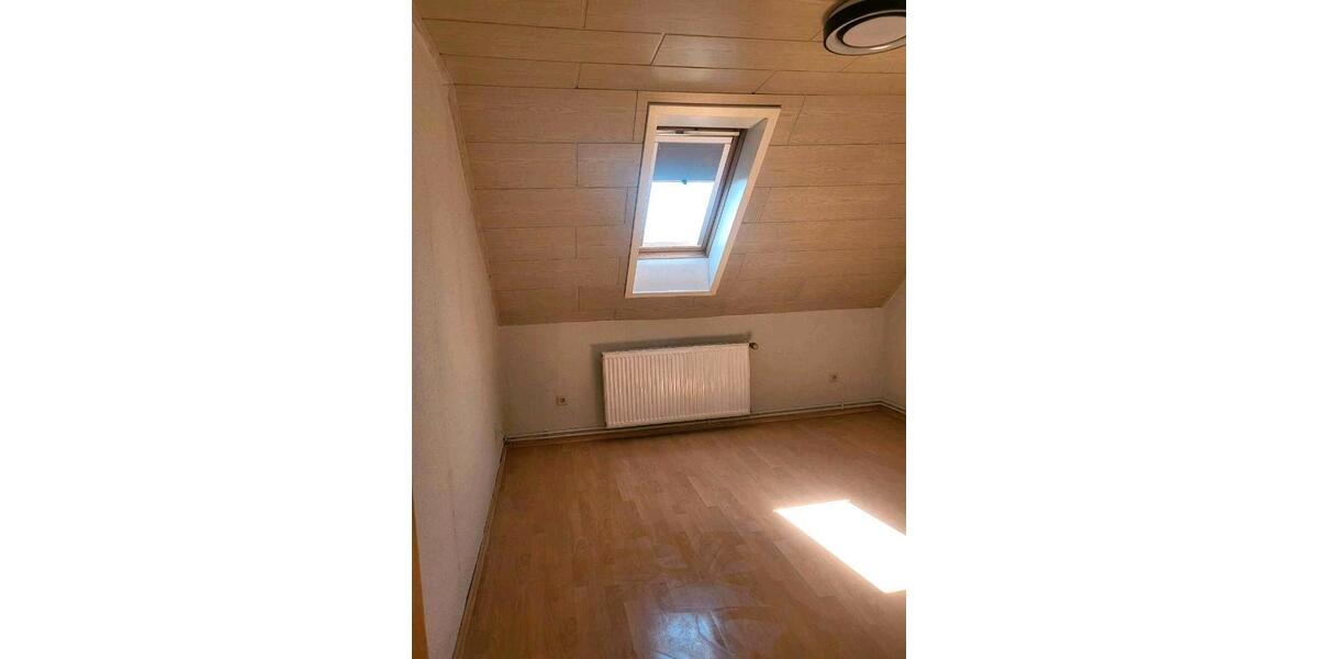Dachgeschoßwohnung Wilhelmshaven Heppens - 3 Zimmer, 44 m&sup2;, 360&euro; | Angebot:26294967