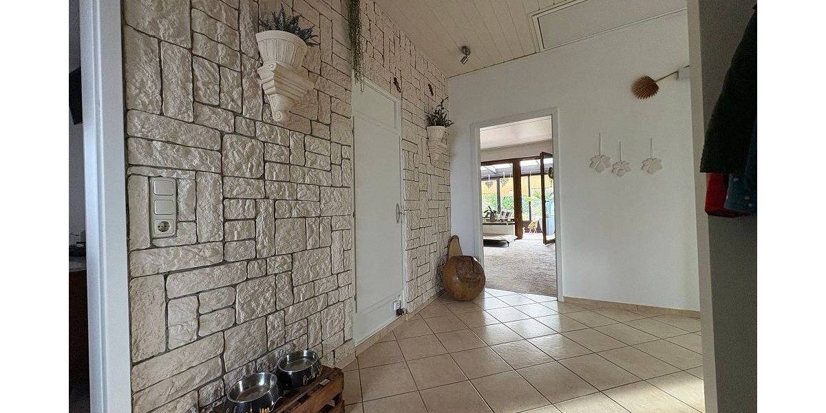 Bungalow Nordenham - 3 Zimmer, 108 m&sup2;, 240.000&euro; | Angebot:26128074