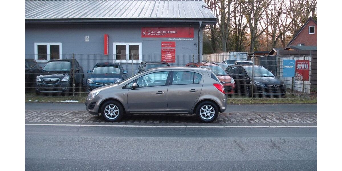 Opel Corsa 239.349 km 2.999 &euro; Loxstedt-Hahnenknoop 27612