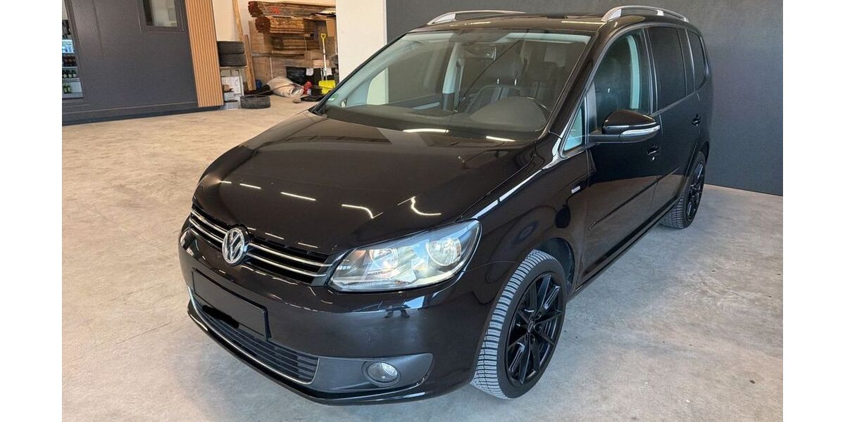 VW Touran 193.793 km 3.100 &euro; Bremerhaven Geestemünde 27570