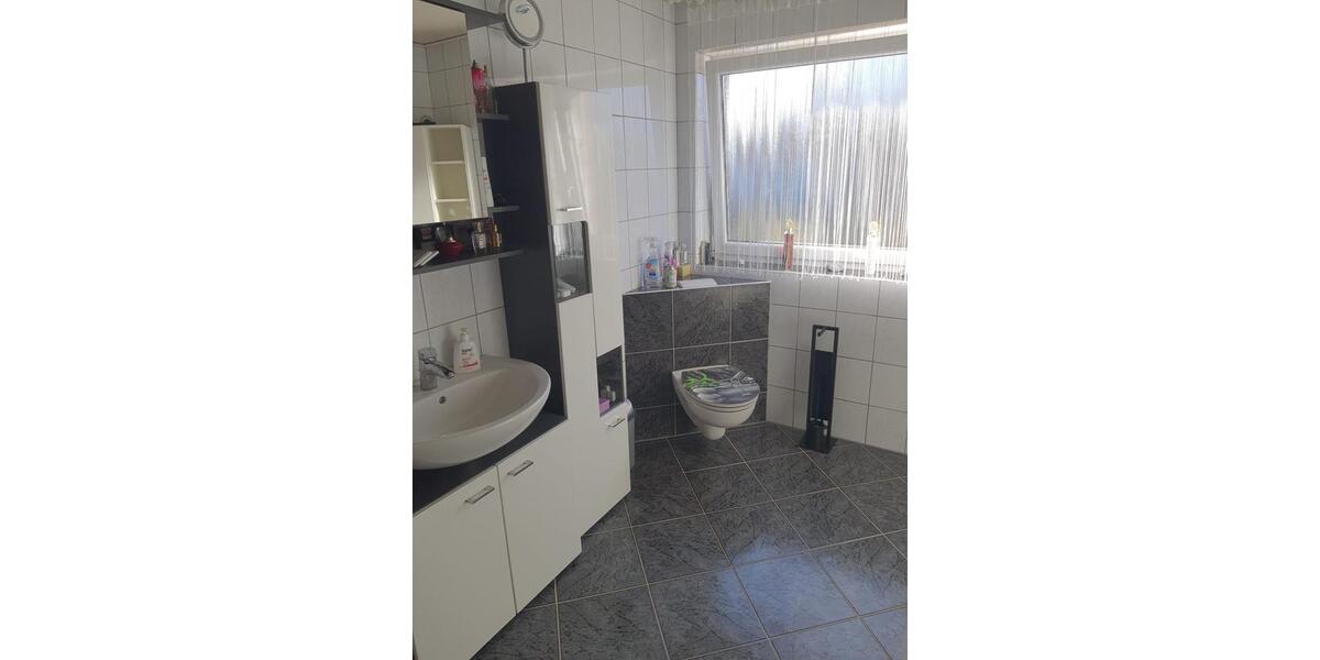 Mehrfamilienhaus, Wohnhaus Bremerhaven Schiffdorferdamm - 9 Zimmer, 210 m&sup2;, 550.000&euro; | Angebot:25891632