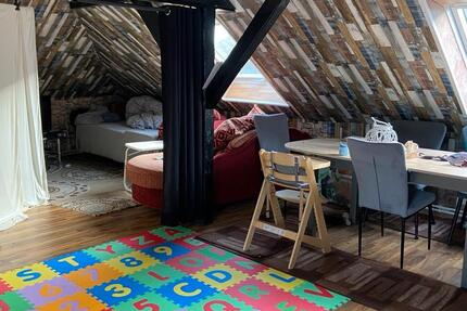 2,5 Zimmer Dachgeschosswohnung vollmöbliert in Geestemünde 2 zimmer