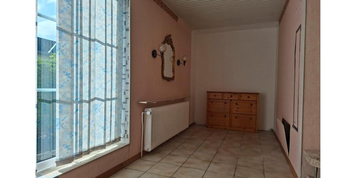 Einfamilienhaus Bremerhaven Schiffdorferdamm - 4 Zimmer, 120 m&sup2;, 190.000&euro; | Angebot:27111446