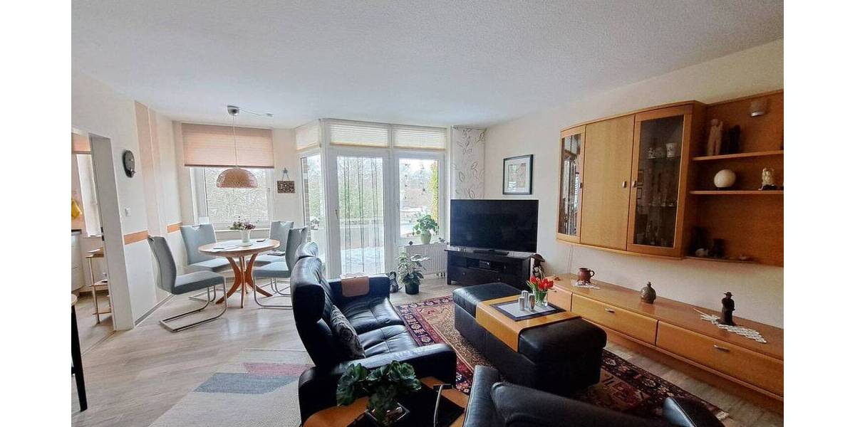 Etagenwohnung Bremerhaven Lehe - 2 Zimmer, 62 m&sup2;, 295&euro; | Angebot:26277798