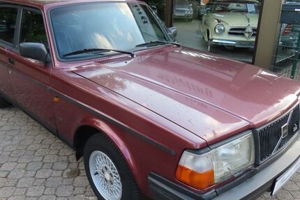 Volvo 240 296.650 km 5.800 € Beverstedt 27616