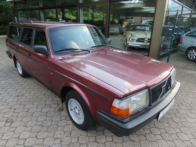 Volvo 240 296.650 km 5.800 € Beverstedt 27616