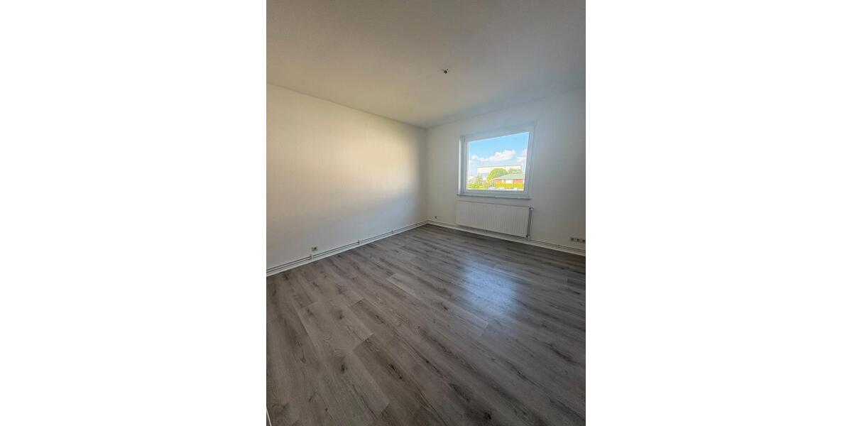 Etagenwohnung Bremerhaven Mitte - 2 Zimmer, 49 m&sup2;, 400&euro; | Angebot:26661577