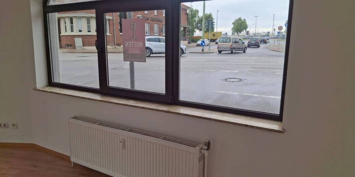Etagenwohnung Bremerhaven Mitte - 3 Zimmer, 86 m&sup2;, 550&euro; | Angebot:26568855