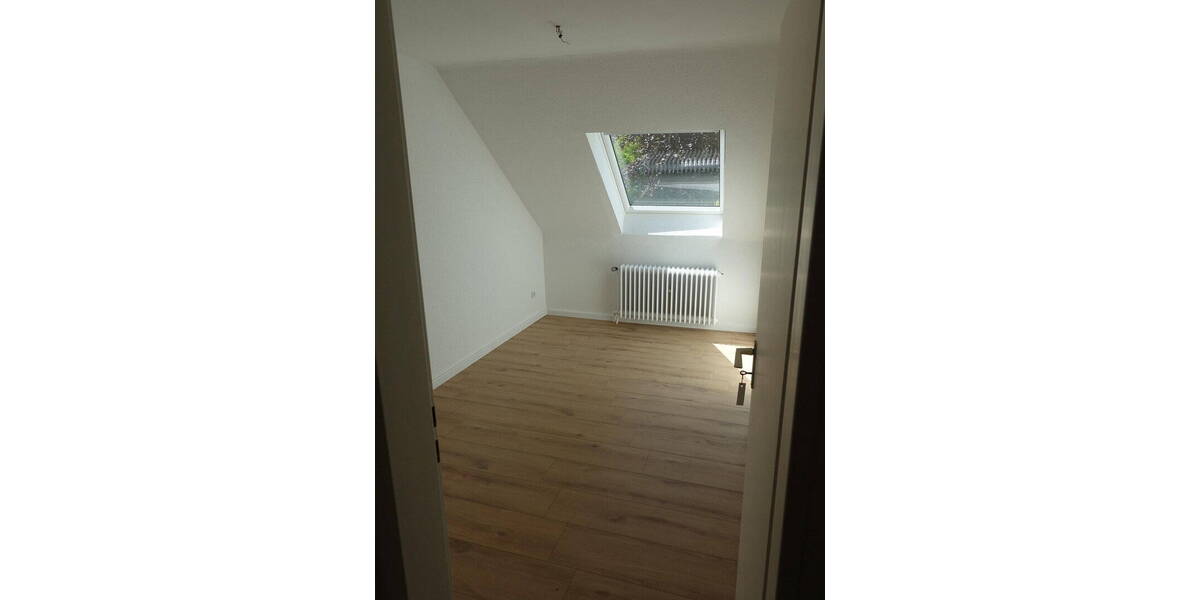 Reihenmittelhaus Bremerhaven Geestemünde - 4 Zimmer, 83 m&sup2;, 184.000&euro; | Angebot:26584590