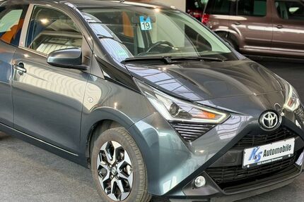 Toyota Aygo (X) 14.470 km 13.999 &euro; Bremerhaven 27568