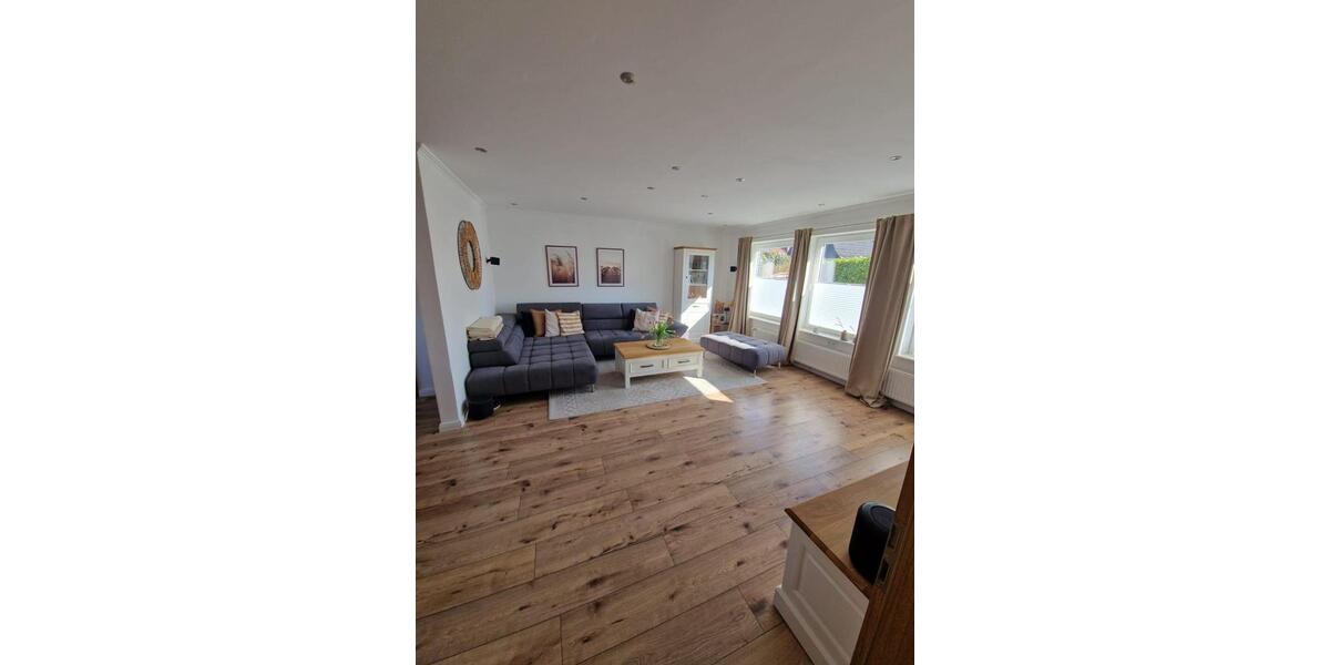 Lichtdurchflutetes EFH mit großen Räumen in Wulsdorf 4 zimmer