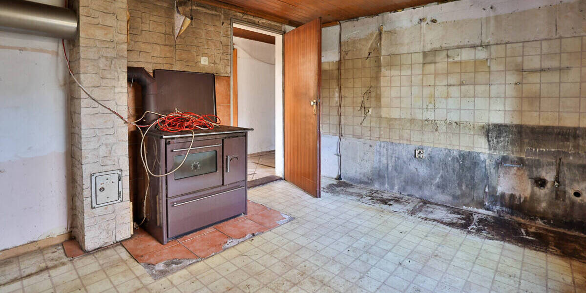 Einfamilienhaus Nordenham / Esenshamm Esenshamm - 6 Zimmer, 120 m&sup2;, 69.900&euro; | Angebot:26043595