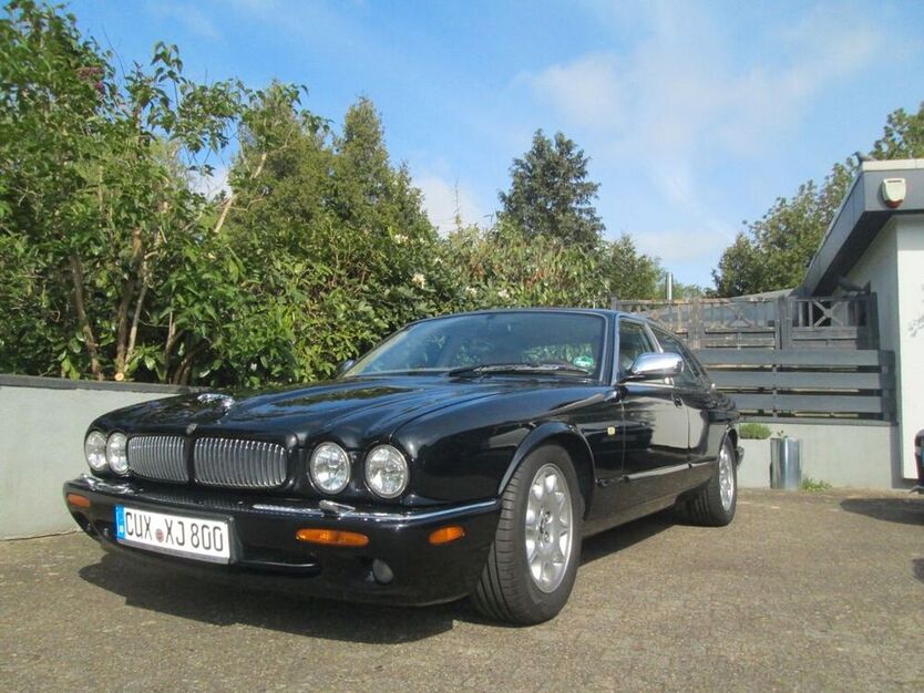 XJ