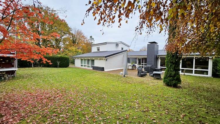 Einfamilienhaus Holste-Hellingst Hellingst - 7 Zimmer, 247 m&sup2;, 495.000&euro; | Angebot:23513430