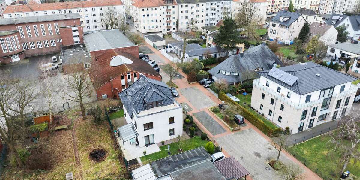 Einfamilienhaus Bremerhaven / Geestemünde Geestemünde - 8 Zimmer, 244 m&sup2;, 487.000&euro; | Angebot:19443067