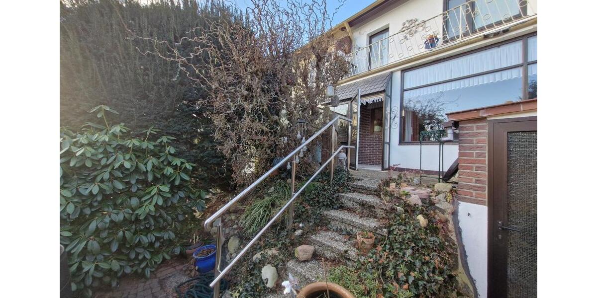 Reihenhaus Bremerhaven Lehe - 4.5 Zimmer, 90 m&sup2;, 125.000&euro; | Angebot:25539439