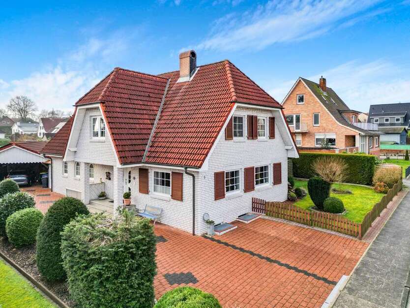 Haus zum Kaufen in Cuxhaven 600.000 € 268 m²