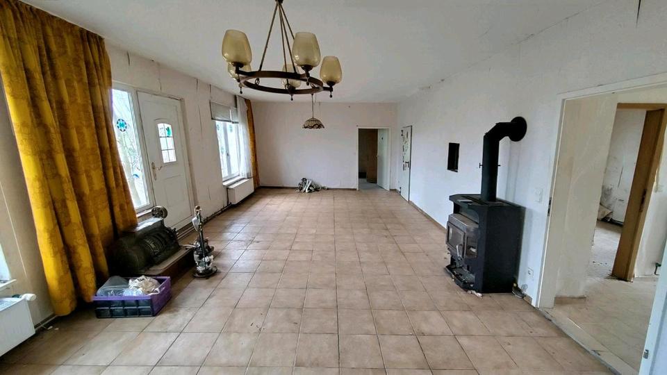 Mehrfamilienhaus, Wohnhaus Wurster Nordseeküste - 8 Zimmer, 200 m&sup2;, 120.000&euro; | Angebot:26222004