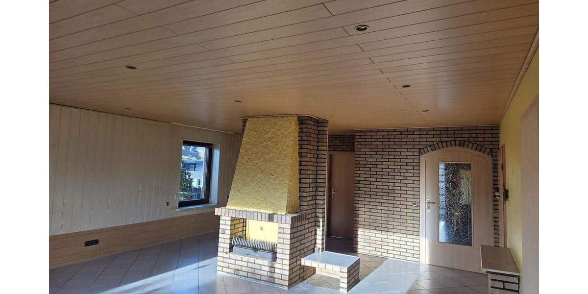 ruhig gelegener Bungalow mit Vollkeller, großer Garage und Gartenhaus 3 zimmer