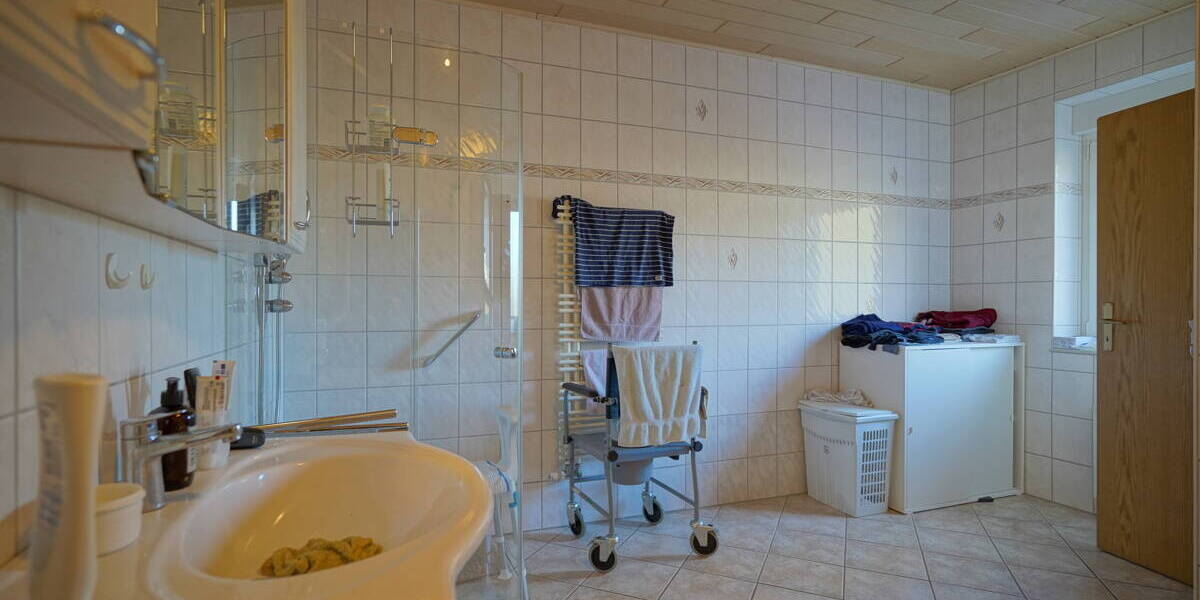 Mehrfamilienhaus, Wohnhaus Geestland Ankelohe - 6 Zimmer, 180 m&sup2;, 349.000&euro; | Angebot:26388797