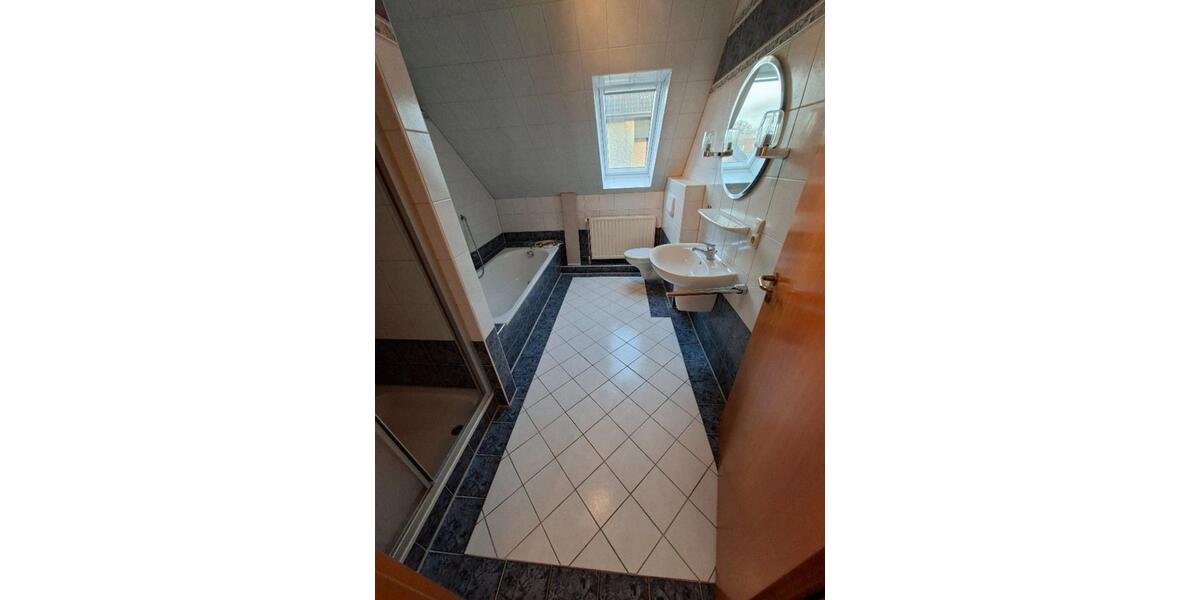 3 Zimmer Oberwohnung 3 zimmer