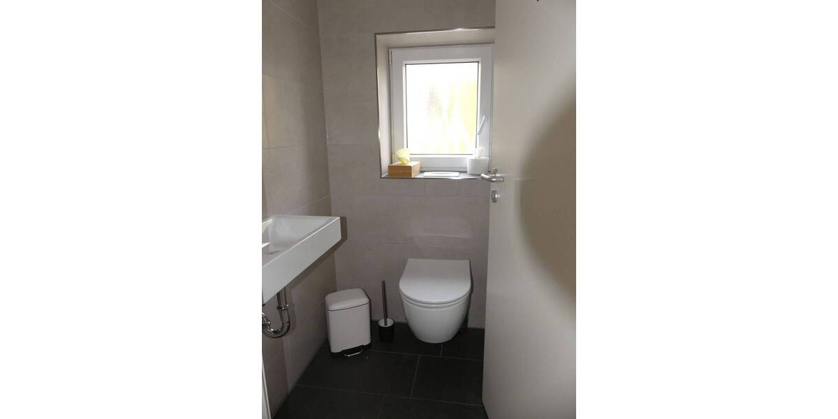 Gewerbeobjekt Butjadingen Burhave - 4 Zimmer, 107 m&sup2;, 1.000&euro; | Angebot:26189942