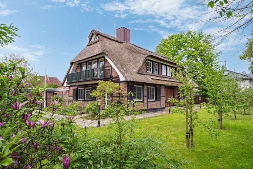 Haus zum Kaufen in Schiffdorf 669.000 € 213 m²