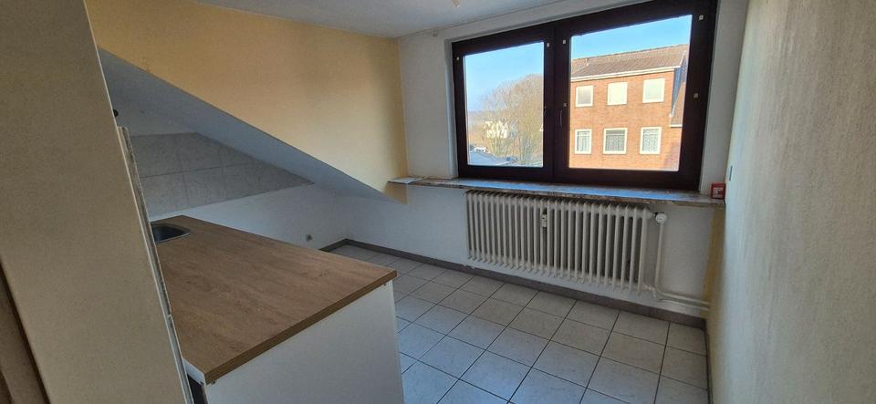 Dachgeschoßwohnung Geestland Bad Bederkesa - 3 Zimmer, 83 m&sup2;, 500&euro; | Angebot:26517278