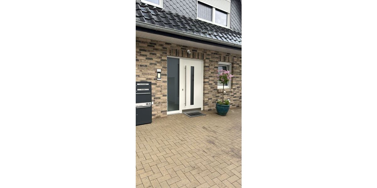 Moderne hochwertige 3-Zimmer-Neubau-Wohnung. möbiliert, evt. noch Platz für eigene Möbel. Ideal für Berufspendler oder befristetes Wohnen - Etagenwohnung Geestland Langen | Angebot:26923331