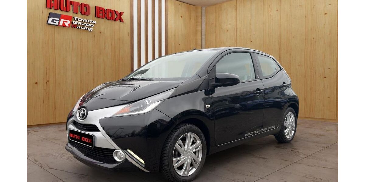 Toyota Aygo (X) 69.000 km 8.950 &euro; Bremerhaven 27580