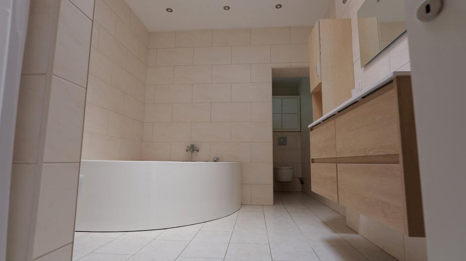 Etagenwohnung Wilhelmshaven Heppens - 4 Zimmer, 166 m&sup2;, 1.350&euro; | Angebot:26592294