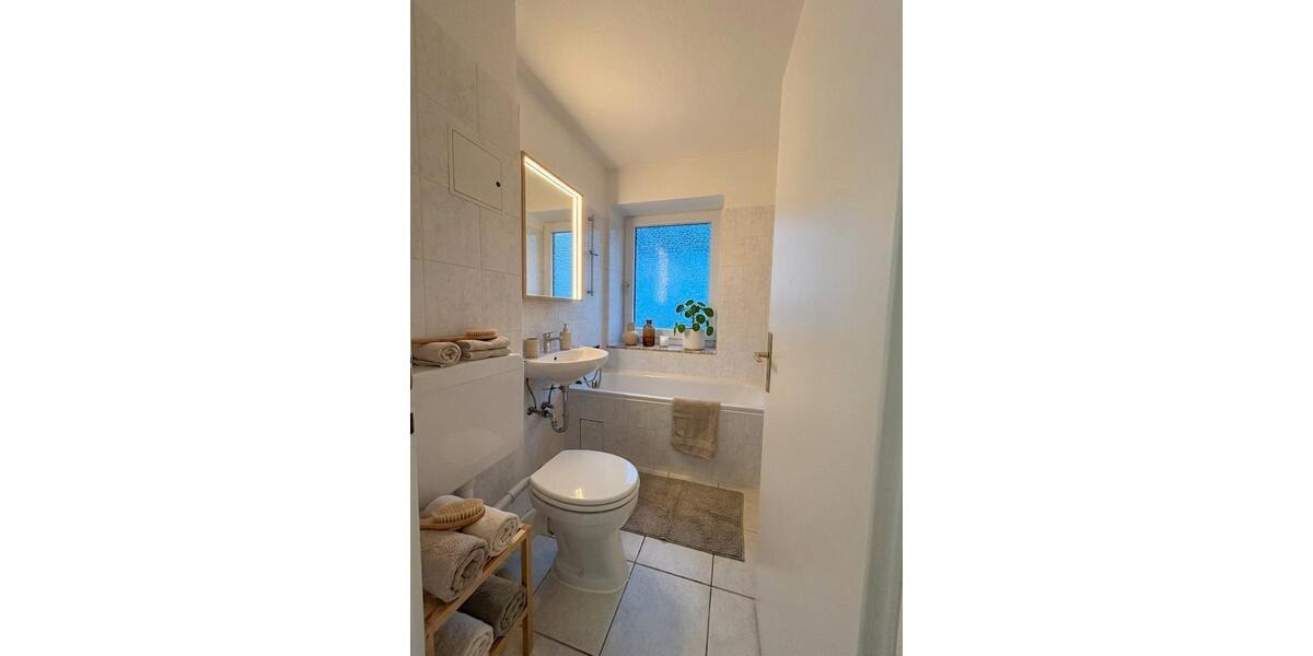 Etagenwohnung Bremerhaven Geestemünde - 2 Zimmer, 49 m&sup2;, 420&euro; | Angebot:26490998