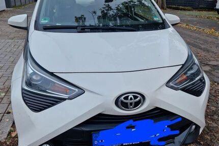 Toyota Aygo (X) 83.000 km 9.400 &euro; Bremerhaven 27578