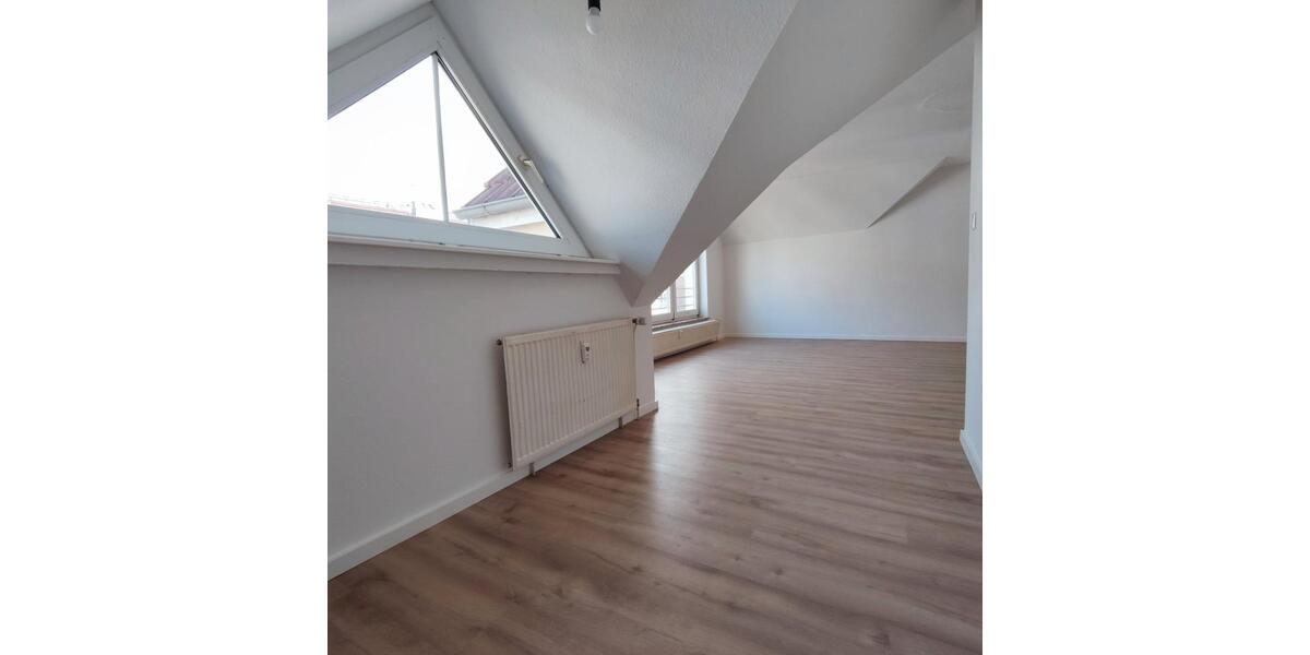 Dachgeschoßwohnung Bremerhaven - 1.5 Zimmer, 40 m&sup2;, 350&euro; | Angebot:26561222