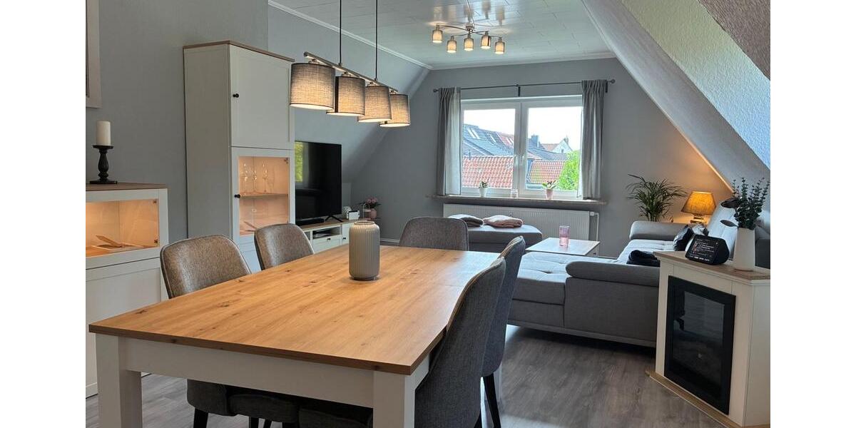 Dachgeschoßwohnung Bremerhaven Schiffdorferdamm - 3 Zimmer, 96 m&sup2;, 209.000&euro; | Angebot:25580552