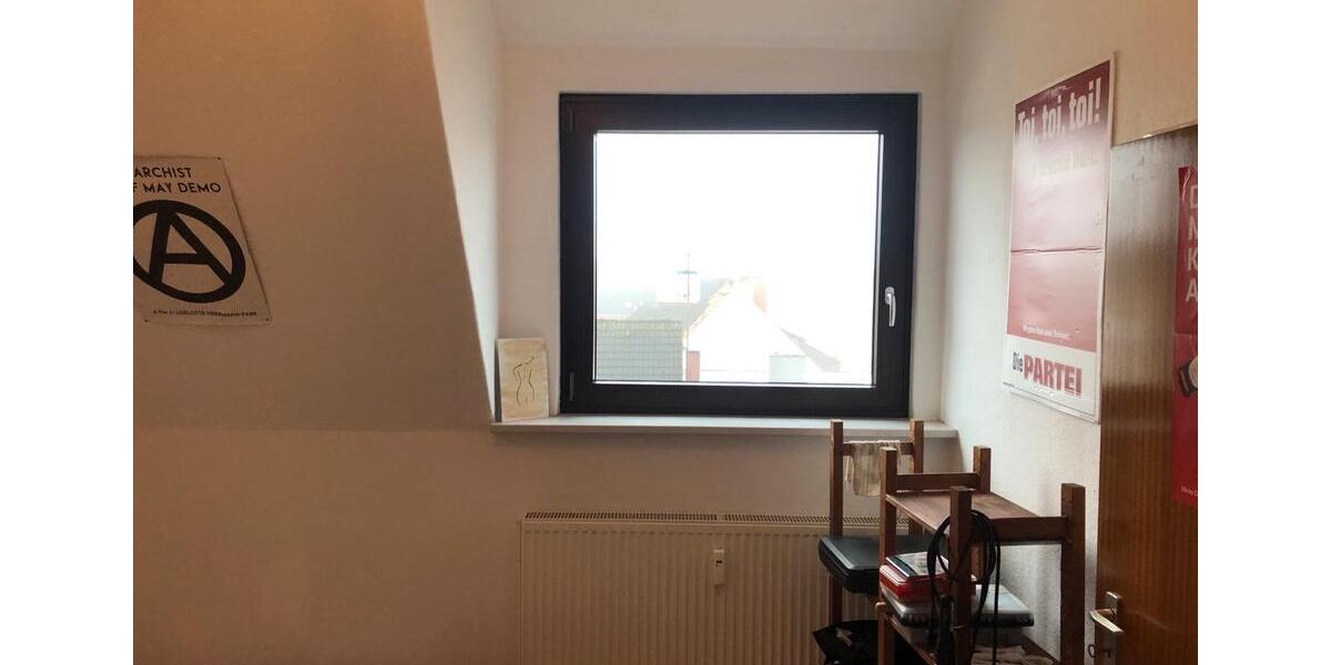 Dachgeschoßwohnung Bremerhaven Geestemünde - 3 Zimmer, 80 m&sup2;, 540&euro; | Angebot:24509847