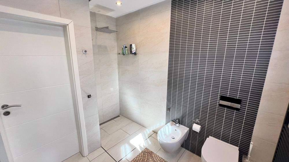 Einfamilienhaus Wilhelmshaven Heppens - 7 Zimmer, 215 m&sup2;, 469.000&euro; | Angebot:25671292