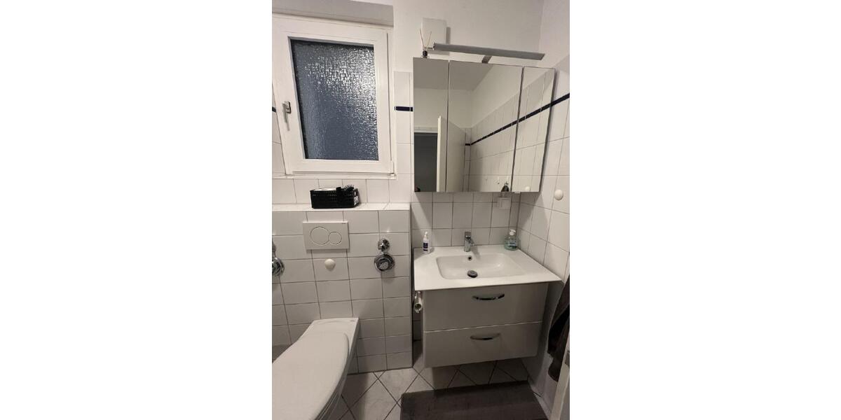 Erdgeschoßwohnung Bremerhaven Geestemünde - 1 Zimmer, 34 m&sup2;, 330&euro; | Angebot:23990155