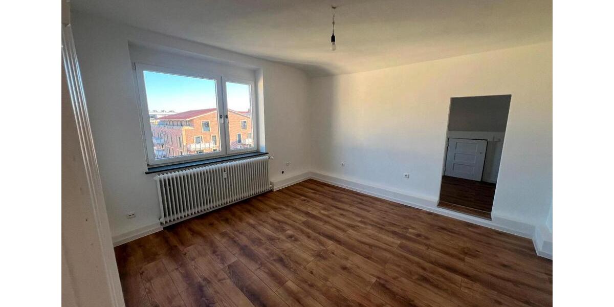 Etagenwohnung Wilhelmshaven Heppens - 4 Zimmer, 105 m&sup2;, 435&euro; | Angebot:25855656