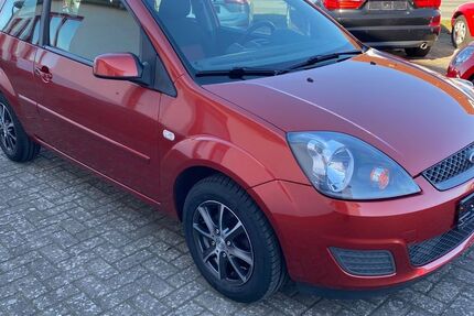 Ford Fiesta 64.764 km 3.750 &euro; Loxstedt 27612