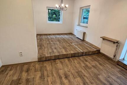 Haus Hagen im Bremischen - 7 Zimmer, 230 m&sup2;, 1.500&euro; | Angebot:26446055