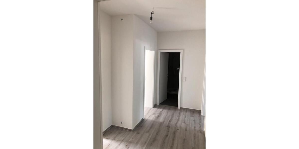 Hochparterre Bremerhaven Schiffdorferdamm - 3 Zimmer, 67 m&sup2;, 800&euro; | Angebot:26334862