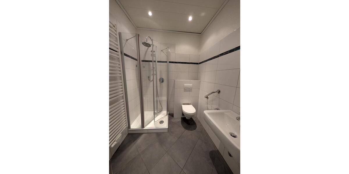 Erdgeschoßwohnung Bremerhaven Geestemünde - 2 Zimmer, 72 m&sup2;, 499&euro; | Angebot:26295569