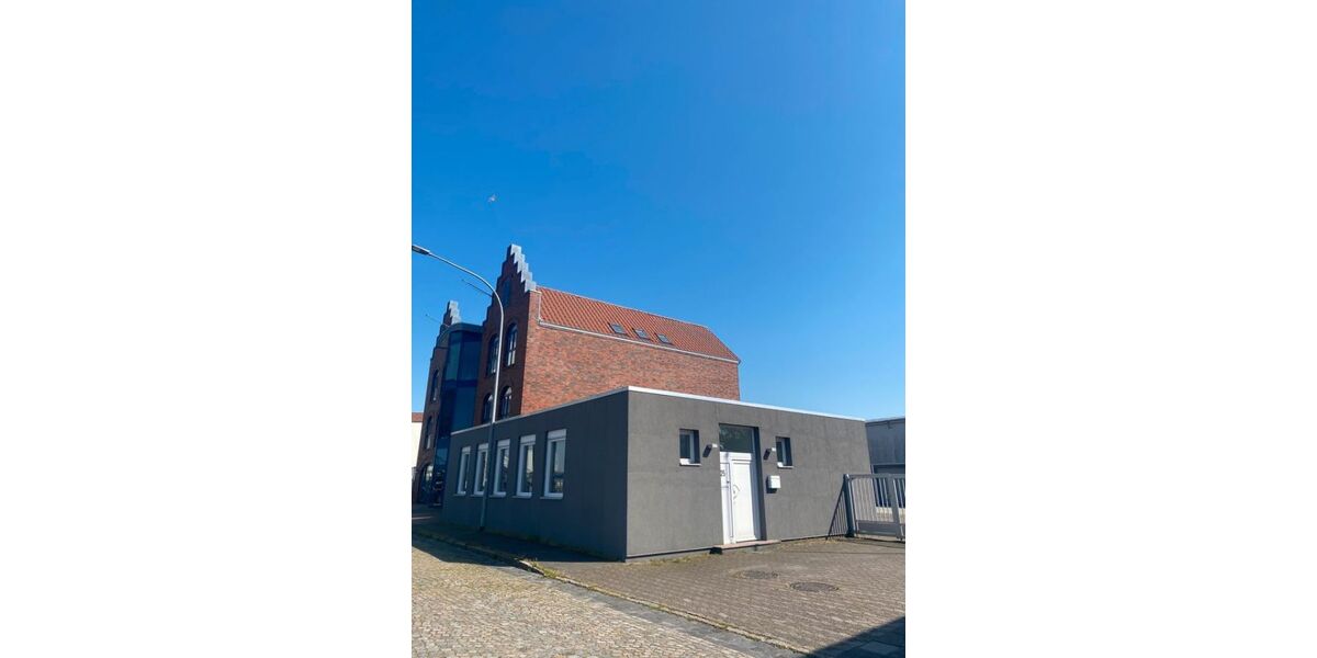 Provisionsfrei* Gewerbehof - 2 Bürogebäude, 240 m² Lager & 13 Garagen direkt am Wasser - Gewerbeobjekt Bremerhaven Fischereihafen (Stadtteil) | Angebot:24480932