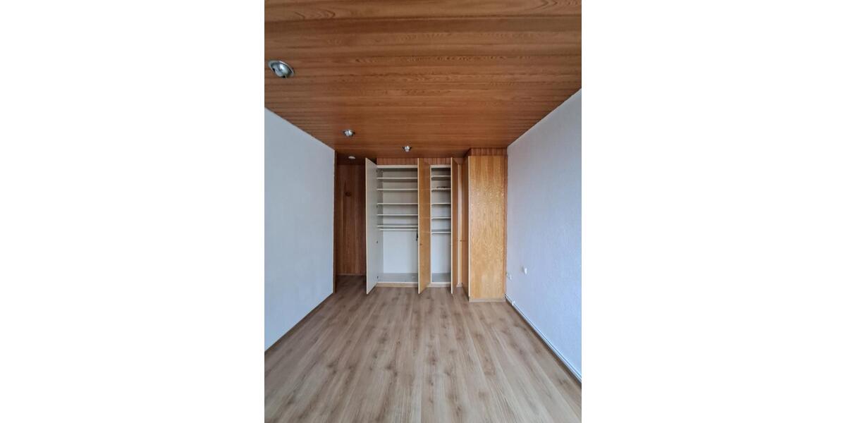 Etagenwohnung Bremerhaven Mitte - 2 Zimmer, 69 m&sup2;, 420&euro; | Angebot:24851558