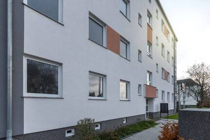 Modernisierte 2-Zimmer-Wohnung für Singles in Bremerhaven-Geestemünde