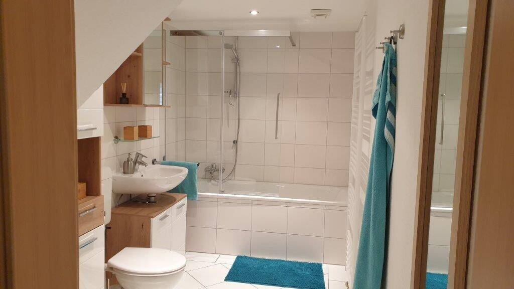 Mehrfamilienhaus, Wohnhaus Butjadingen / Burhave Burhave - 9 Zimmer, 160 m&sup2;, 639.000&euro; | Angebot:26155314