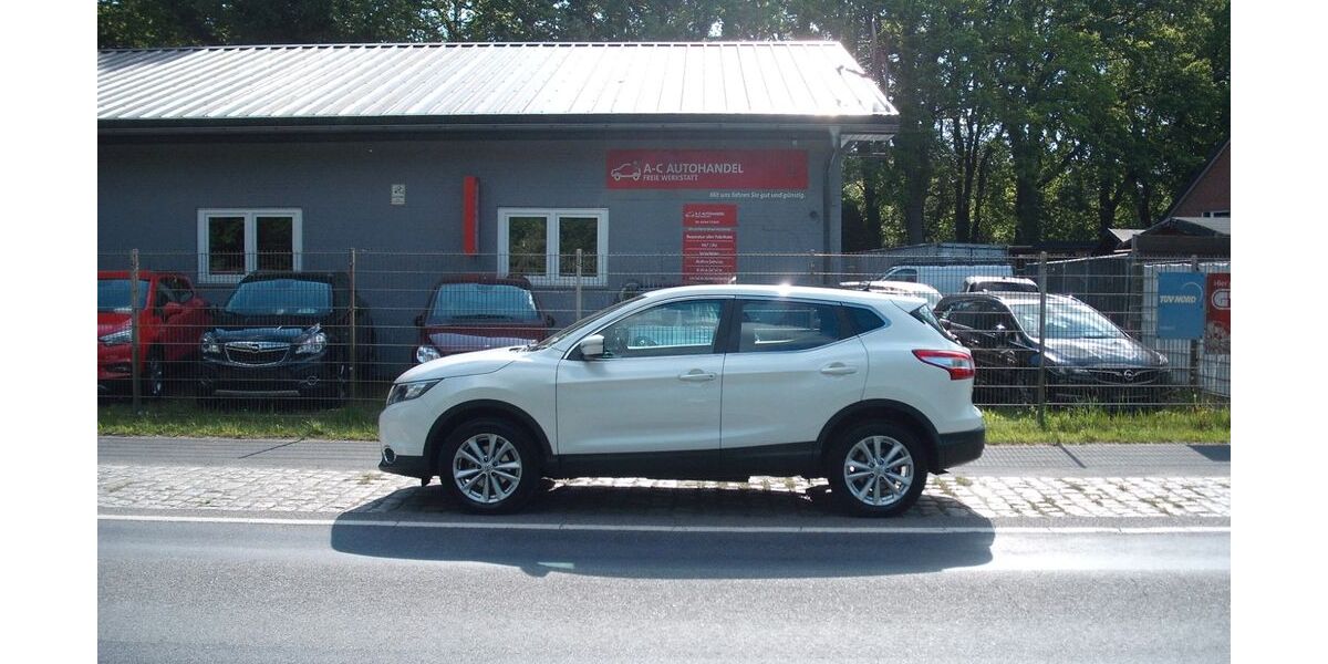 Nissan Qashqai 93.539 km 9.399 &euro; Loxstedt-Hahnenknoop 27612