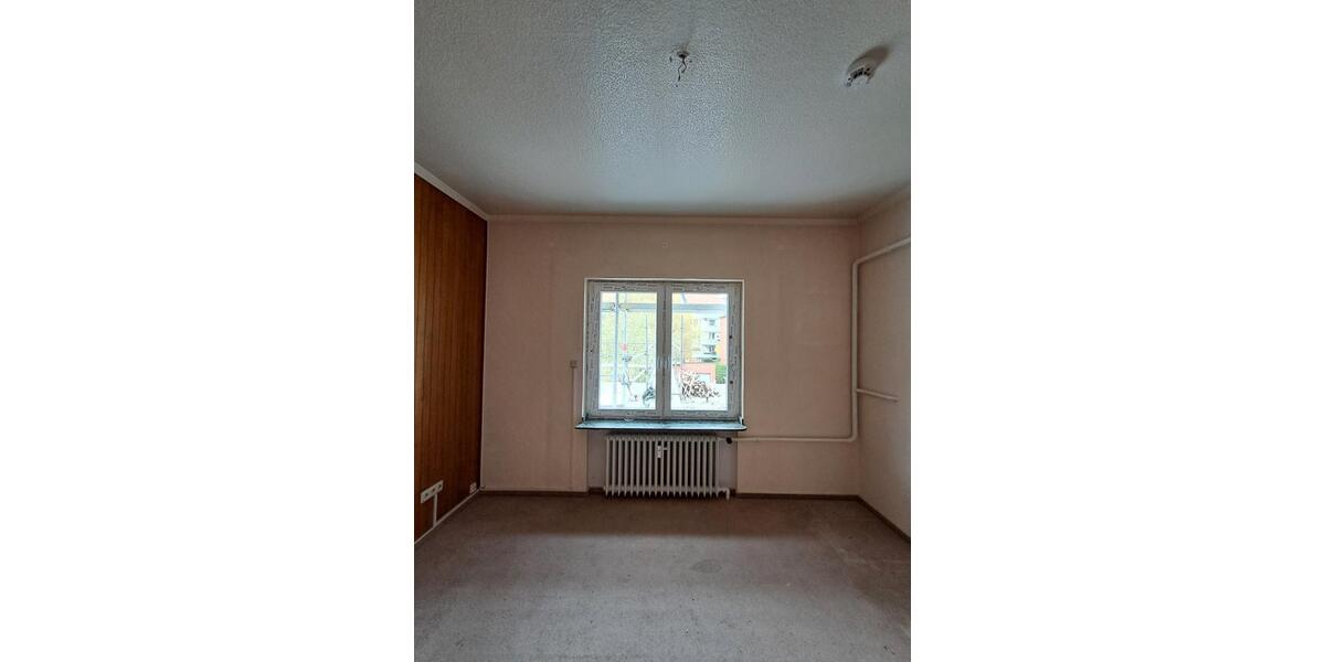 Etagenwohnung Bremerhaven Geestemünde - 4 Zimmer, 124 m&sup2;, 675&euro; | Angebot:26214579