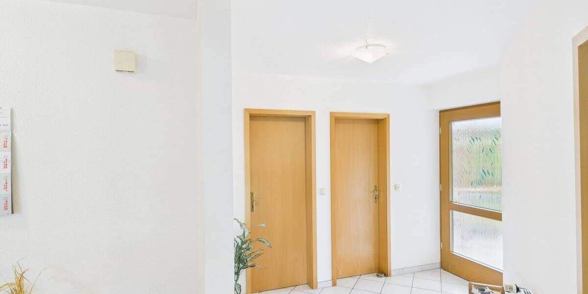 Reihenmittelhaus Bremerhaven Lehe - 6 Zimmer, 175 m&sup2;, 359.000&euro; | Angebot:24916557